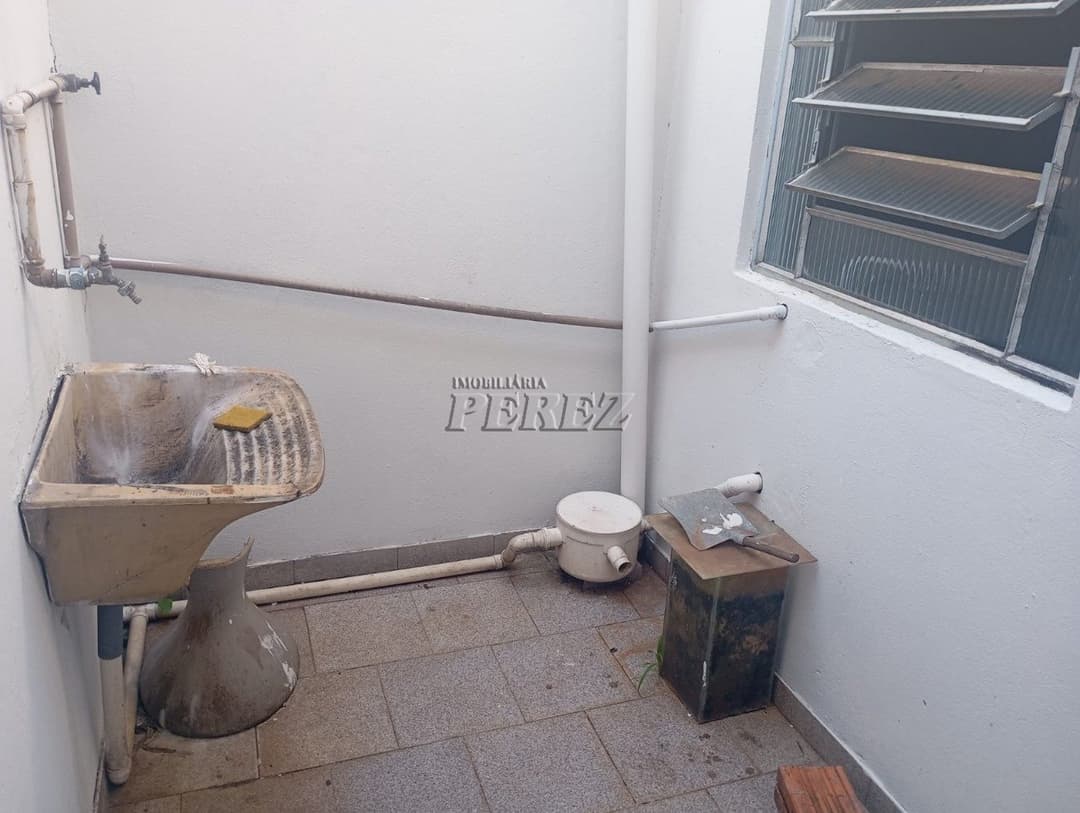 Barracão para alugar na Rua São Salvador no centro de Londrina - Foto 4