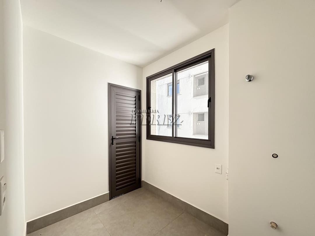 Apartamento à venda na Gleba Palhano na região sul de Londrina - Átrio - Foto 9