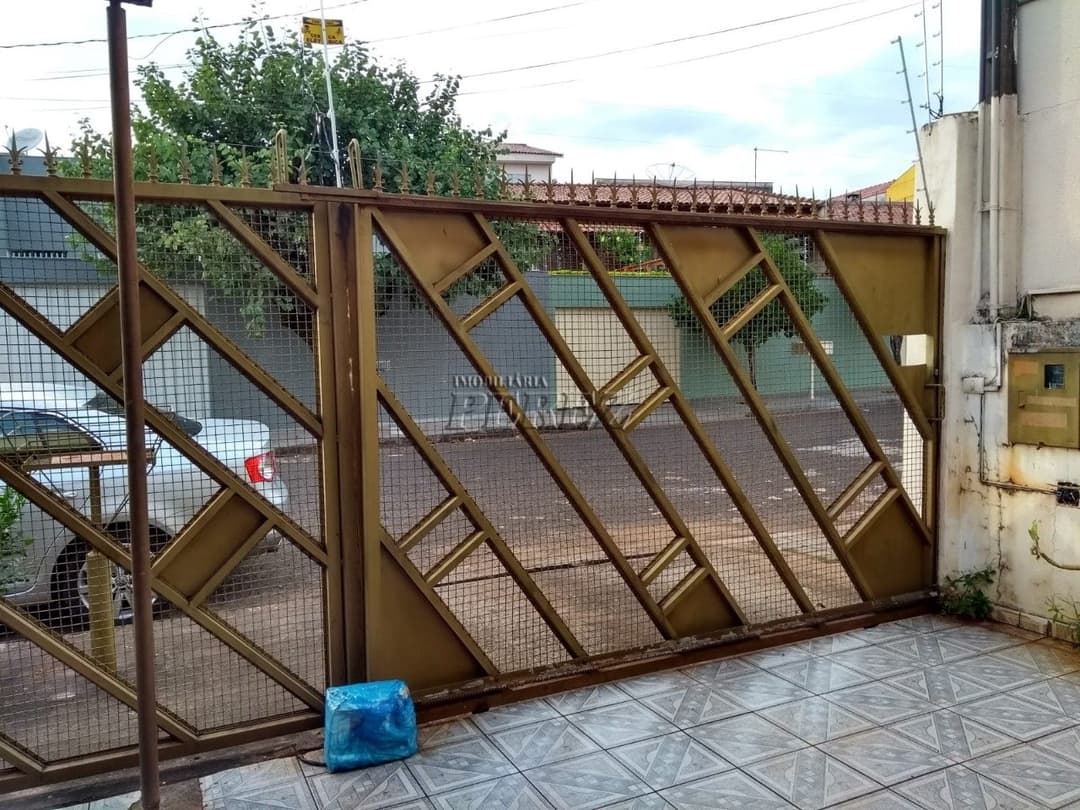 Sobrado à venda na região central de Londrina - Foto 1