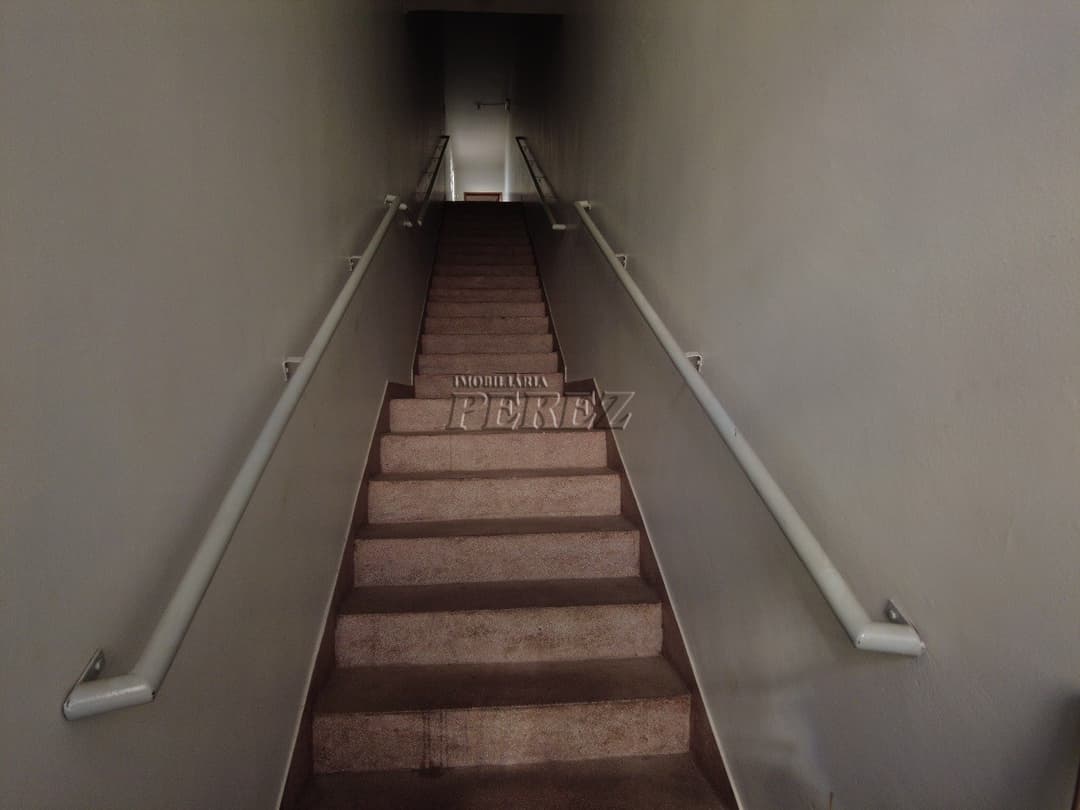 Apartamento Amplo na Região Central de Londrina - Foto 1