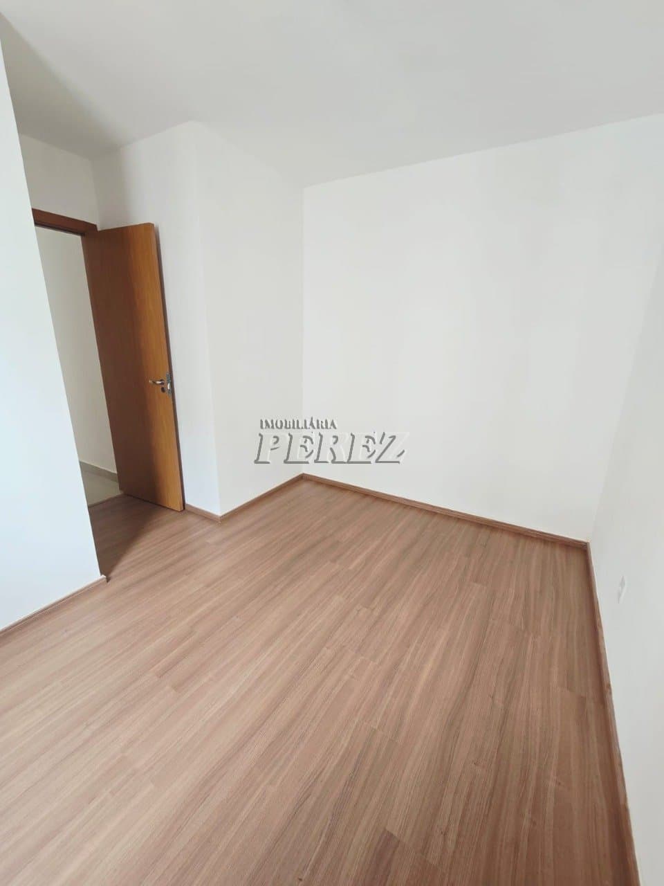 Apartamento à venda no Condomínio Laguna Málaga na região leste de Londrina - Foto 11