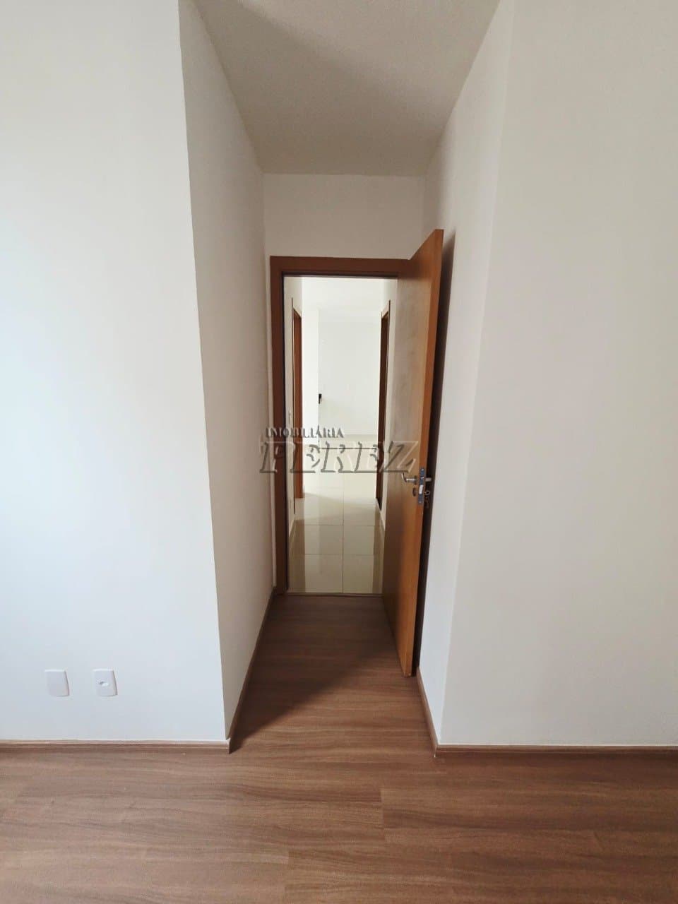 Apartamento à venda no Condomínio Laguna Málaga na região leste de Londrina - Foto 12