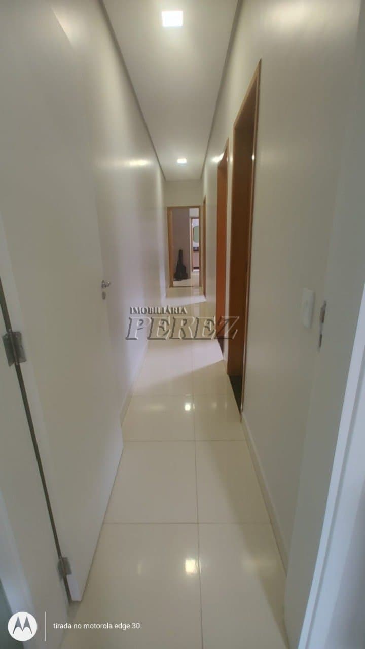 Casa assobradada no Jardim Colúmbia na região oeste de Londrina - Foto 9