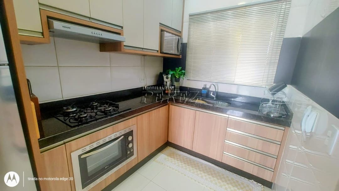 Casa assobradada no Jardim Colúmbia na região oeste de Londrina - Foto 11