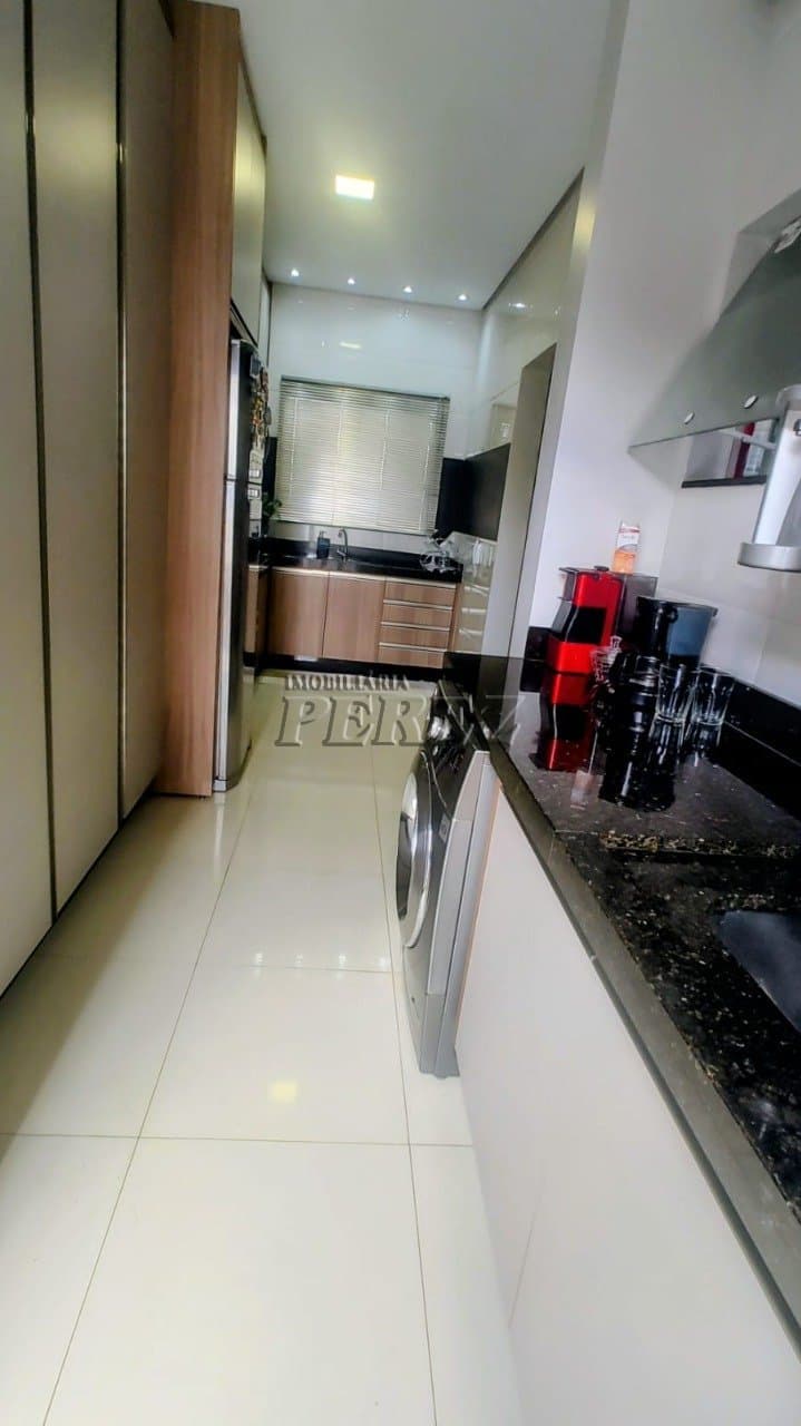 Casa assobradada no Jardim Colúmbia na região oeste de Londrina - Foto 13