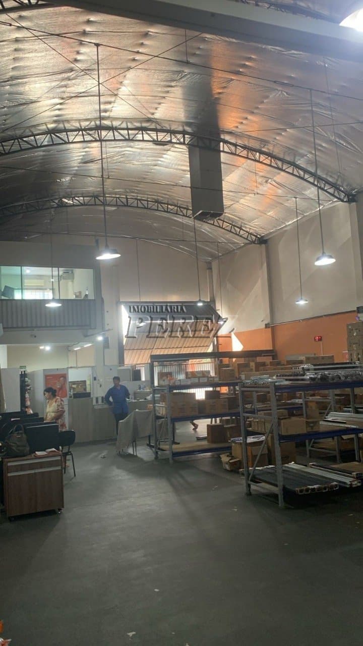 Galpão à venda na Rua Bahia, centro de Londrina - Foto 12