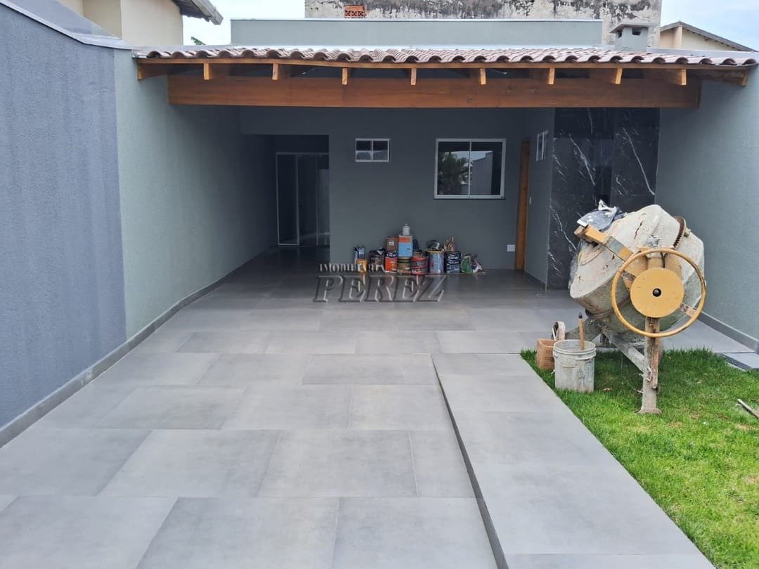 Casa à venda no Jardim Colúmbia na região oeste de Londrina - Foto 1