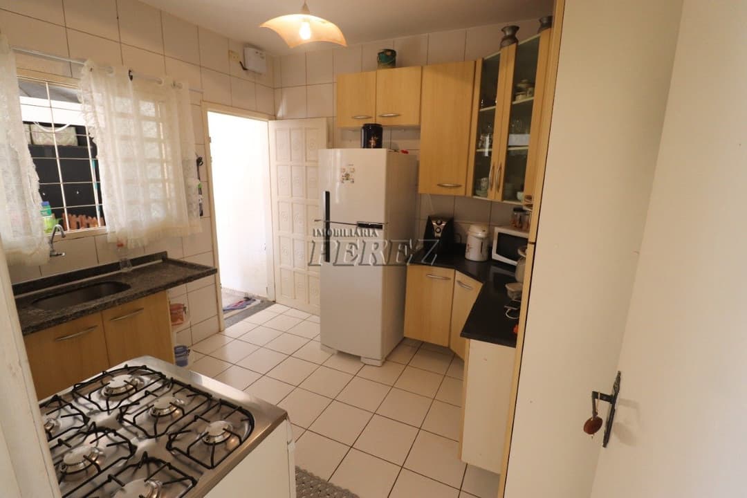 Casa à venda no Jardim Belo Horizonte na região leste de Londrina - Foto 8