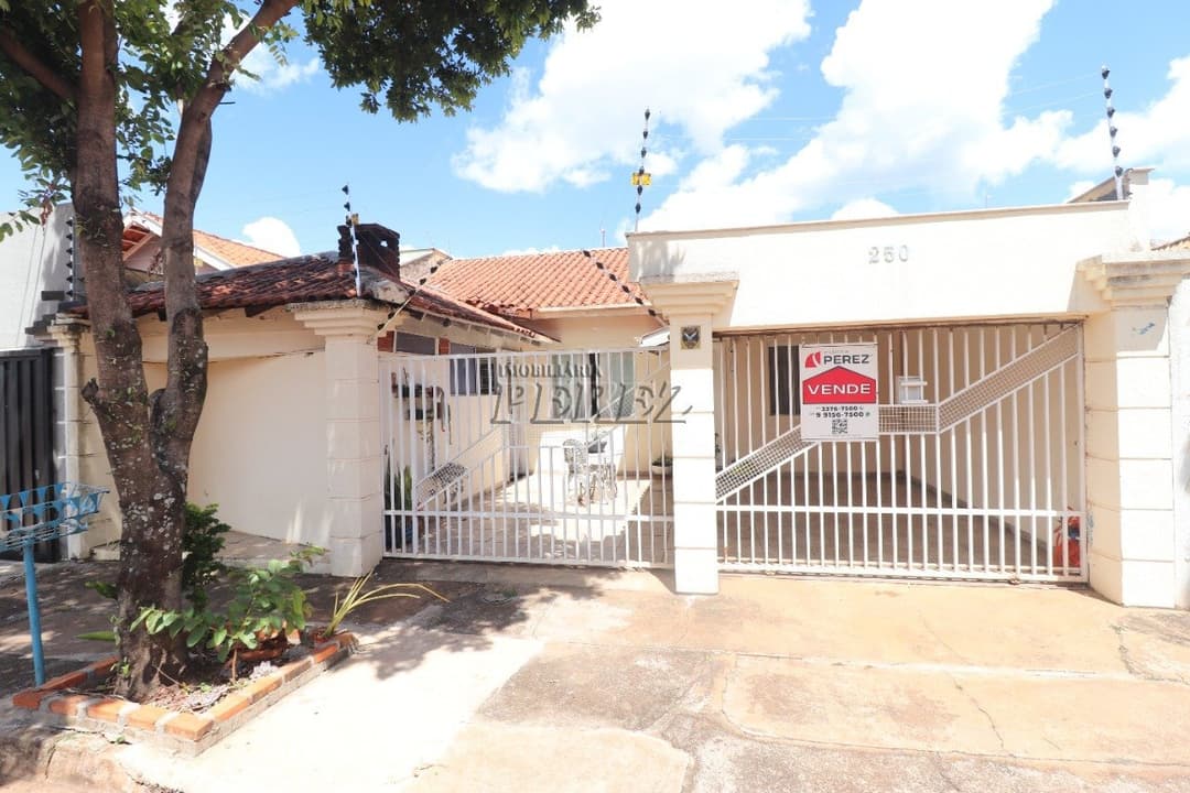 Casa à venda no Jardim Belo Horizonte na região leste de Londrina - Foto 0