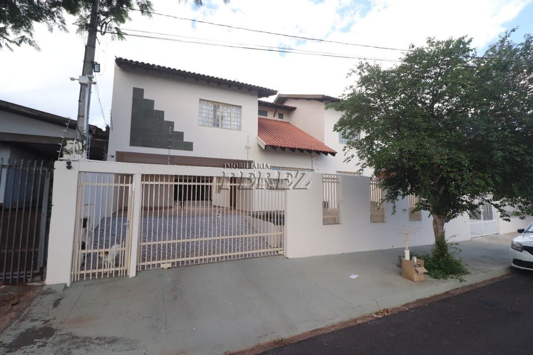 Sobrado, de 5 quartos para alugar no Aeroporto - Londrina/PR - Foto 0