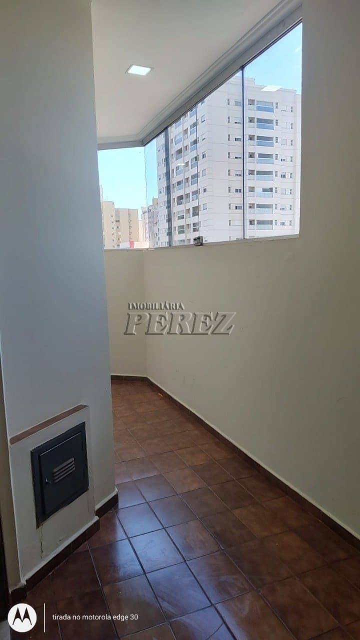 Apartamento à venda no Edifício Crystal no centro de Londrina - Foto 8