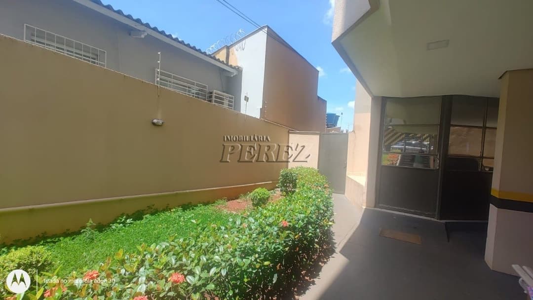 Apartamento à venda no Edifício Crystal no centro de Londrina - Foto 3