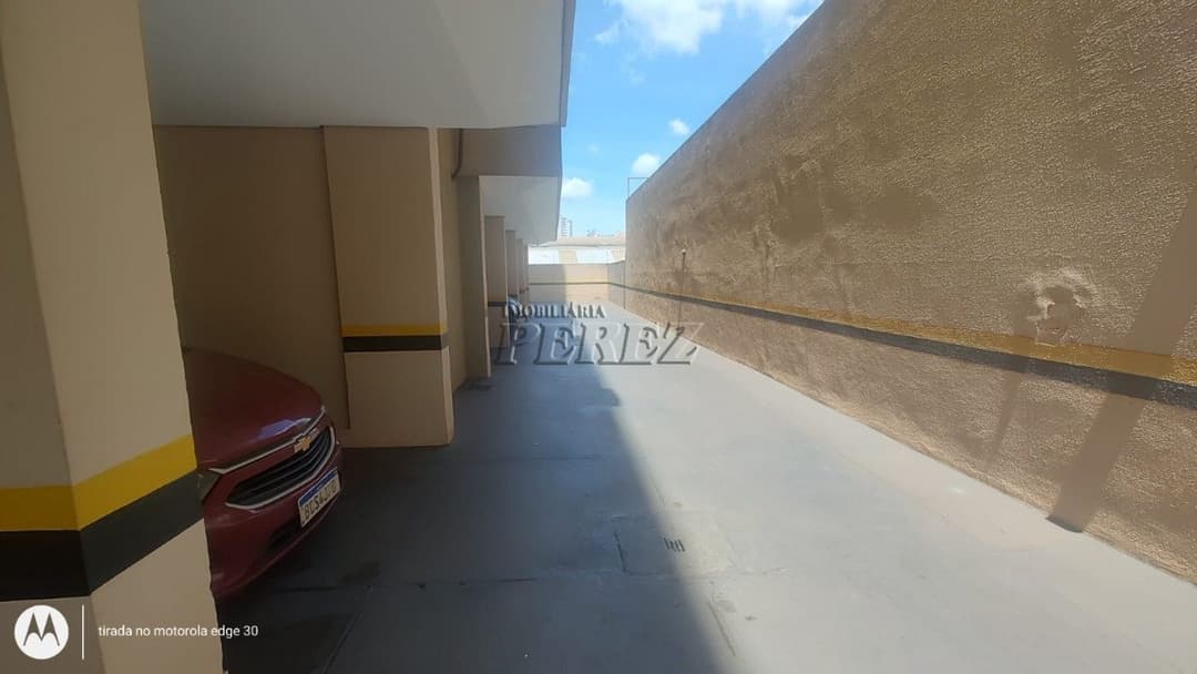 Apartamento à venda no Edifício Crystal no centro de Londrina - Foto 4