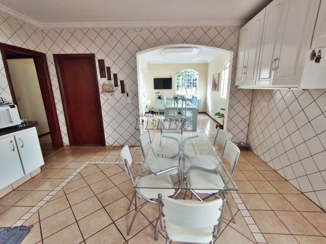 Sobrado à venda e locação no bairro Canaã no centro de Londrina - Foto 17