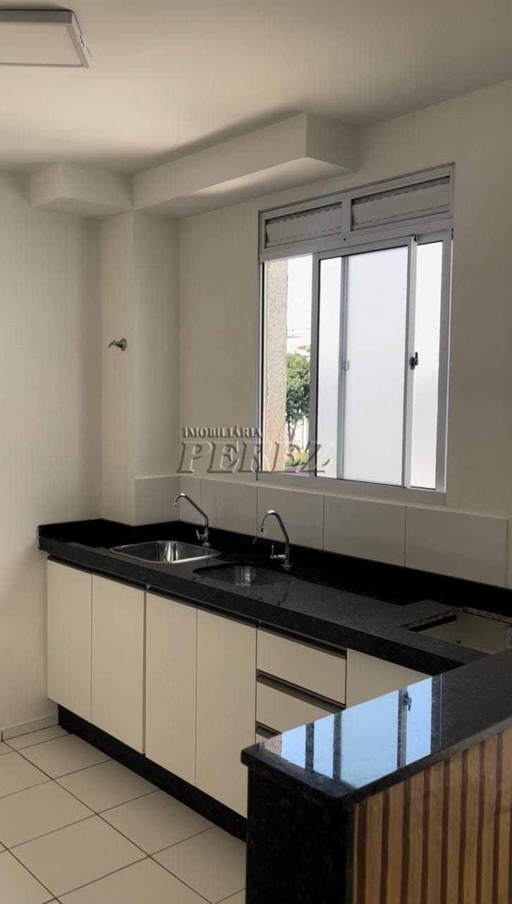 Apartamento à venda no Residencial Parque Lisboa na região norte de Londrina - Foto 4