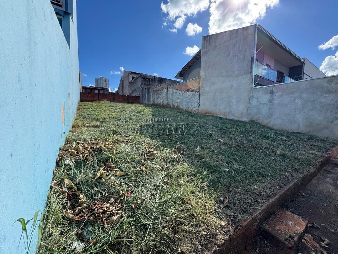 Terreno à venda no Universitário na região oeste de Londrina - Foto 2