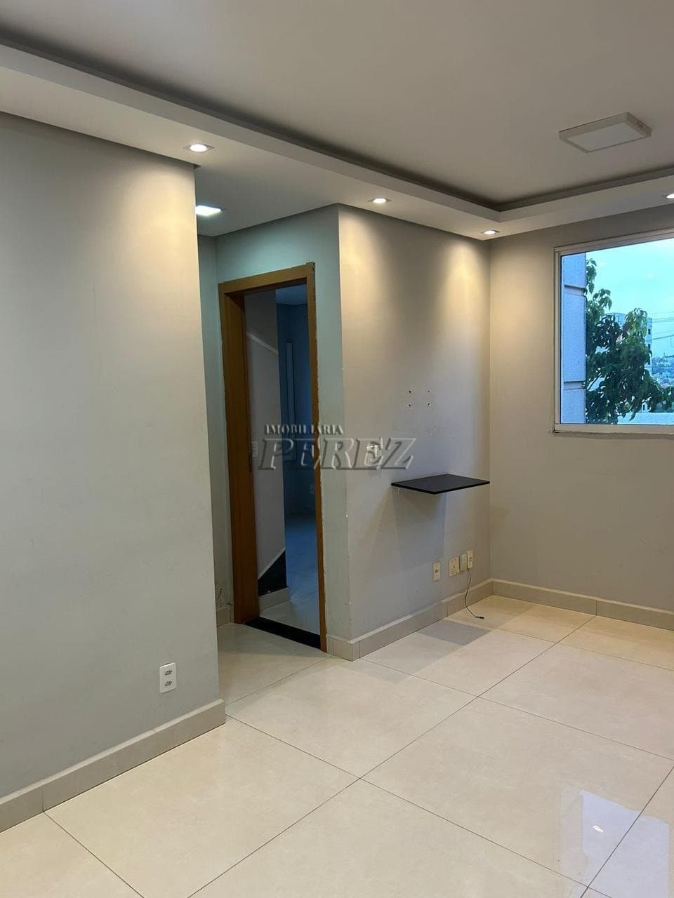 Apartamento à venda no Condomínio Spazio Lyon na região norte de Londrina - Foto 1