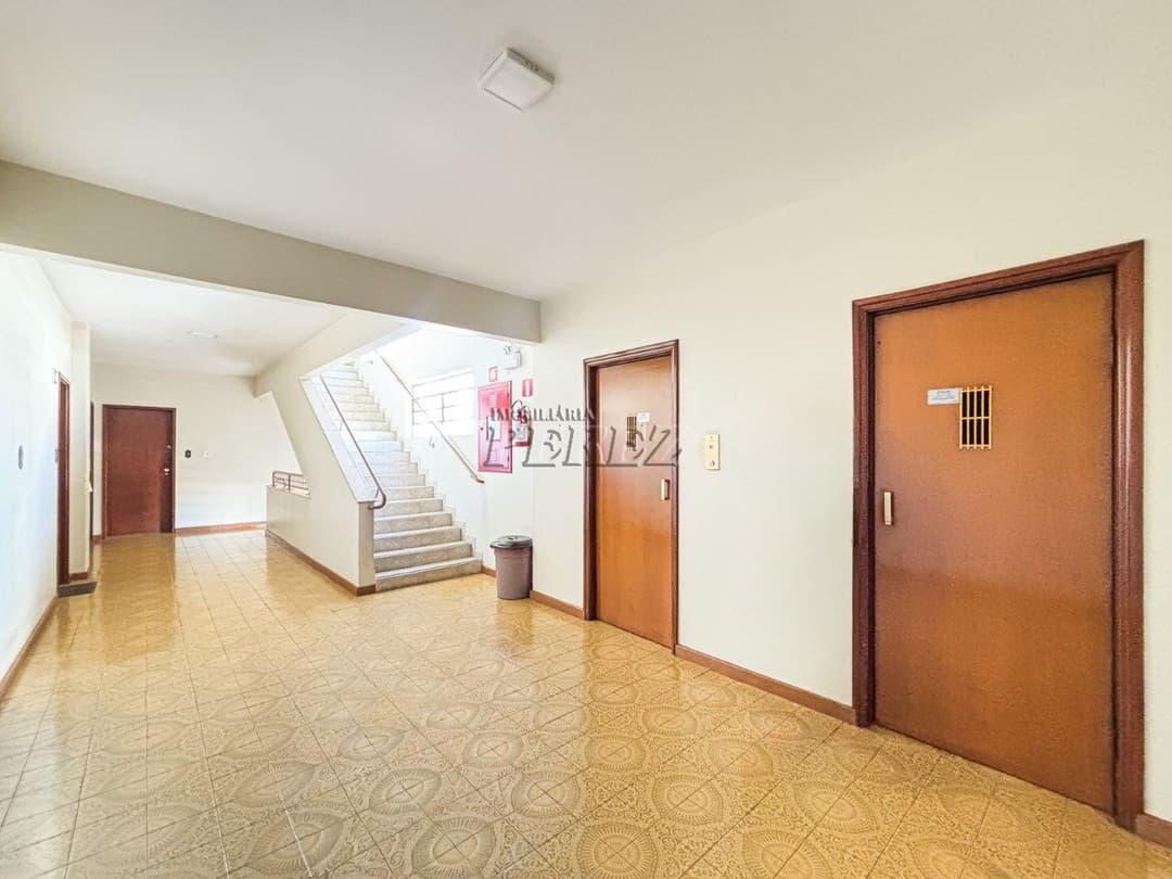 Apartamento à venda no Edifício Esmeralda Cristina no Calçadão de Londrina - Foto 3