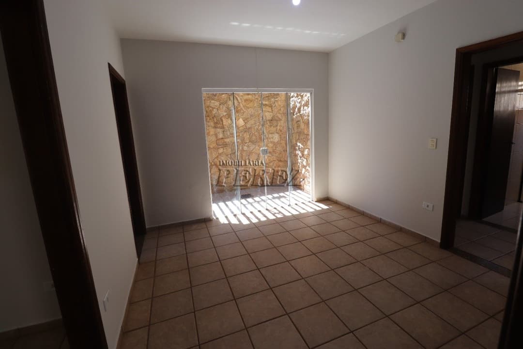 Casa para alugar no Tarumã, região leste de Londrina - Foto 4