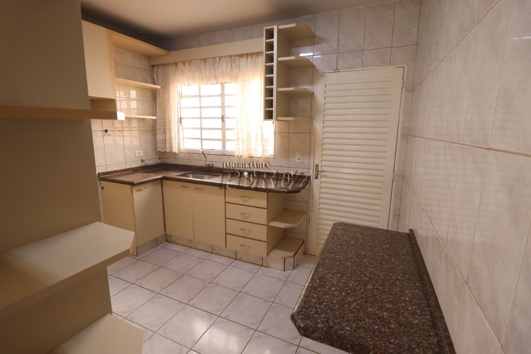 Casa para alugar no Tarumã, região leste de Londrina - Foto 11