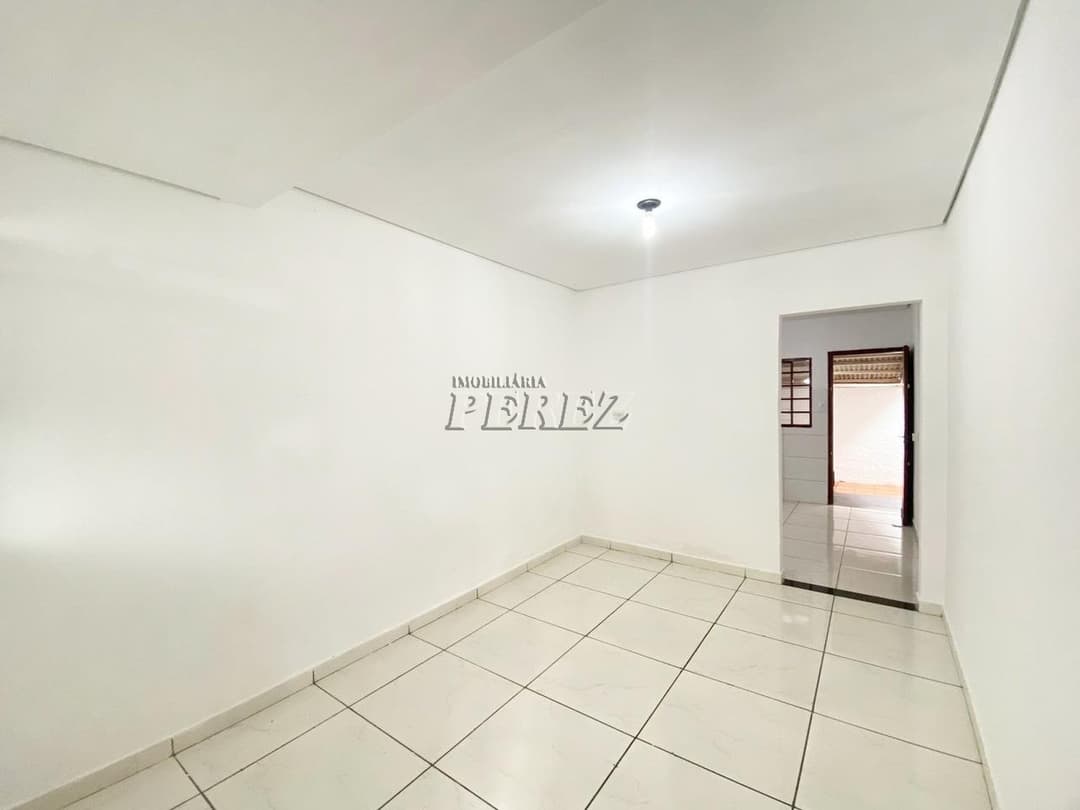 Casa, de 2 quartos, 50 m² para alugar no Guanabara - Londrina/PR - Foto 2