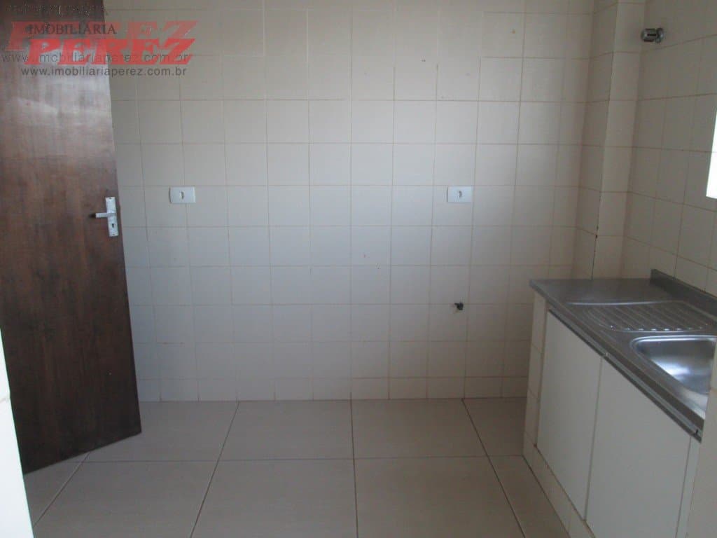 Apartamento no Ed. Nova Inglaterra, de 3 quartos à venda no Vilas Boas - Londrina/PR - Foto 5