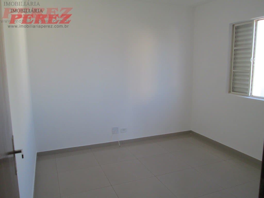 Apartamento no Ed. Nova Inglaterra, de 3 quartos à venda no Vilas Boas - Londrina/PR - Foto 8