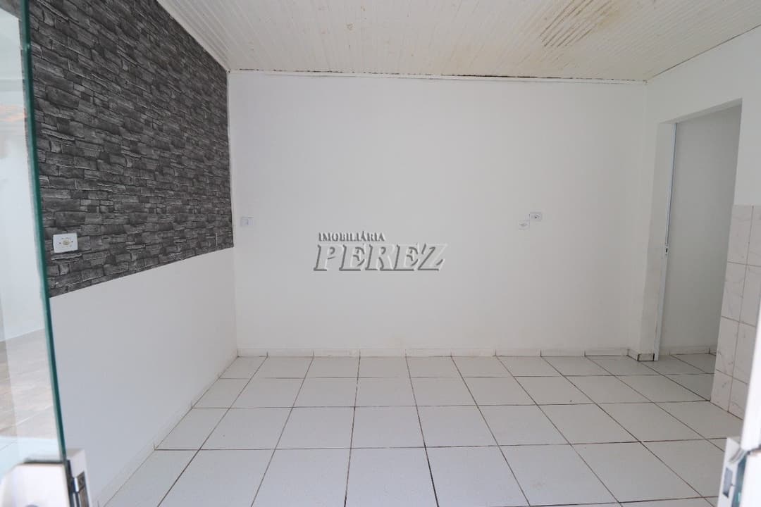 Casa, de 1 quarto para alugar no Cafezal 1 - Londrina/PR - Foto 2
