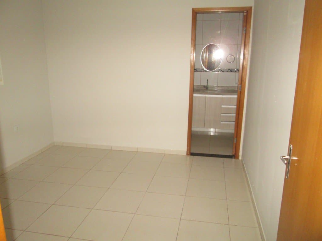 Casa a venda na região Leste de  Londrina, localizado no bairro Santa Alice. - Foto 10
