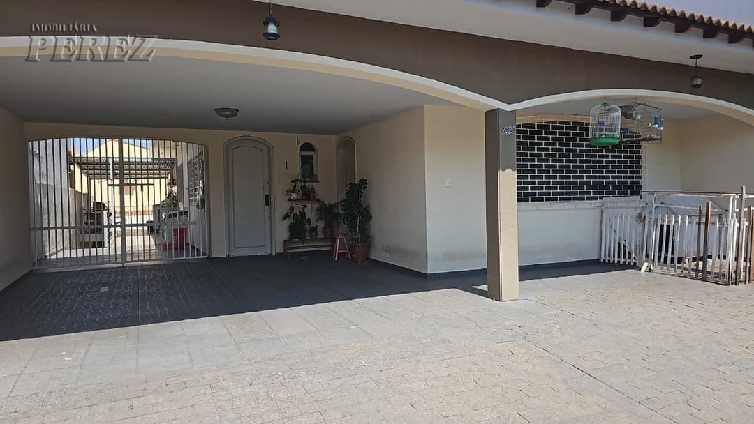 Casa, de 5 quartos à venda no Boa Vista - Londrina/PR - Foto 1