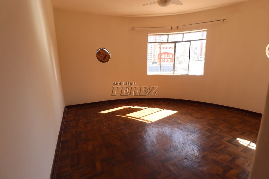 Apartamento, de 3 quartos, 90 m² para alugar no Centro - Londrina/PR - Foto 11