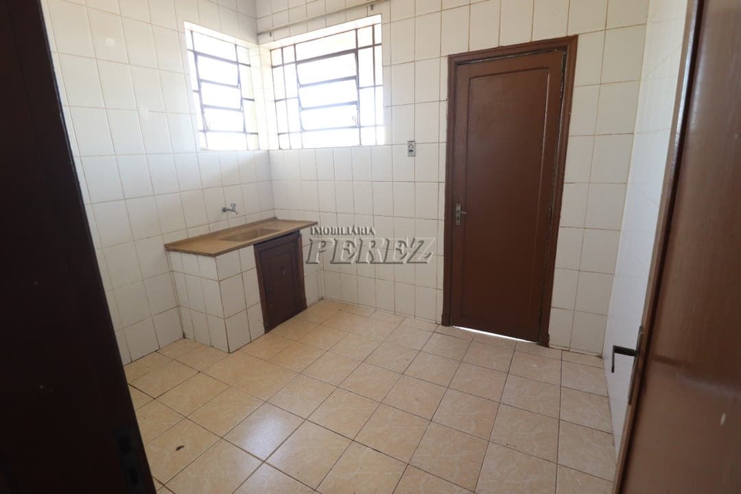 Apartamento, de 2 quartos, 80 m² para alugar no Centro - Londrina/PR - Foto 8