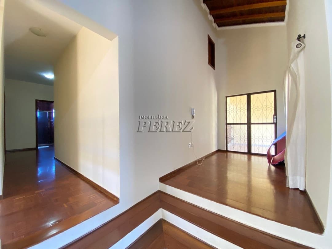 Casa, de 4 quartos, 325.26 m² para alugar no Monte Carlo - Londrina/PR - Foto 4