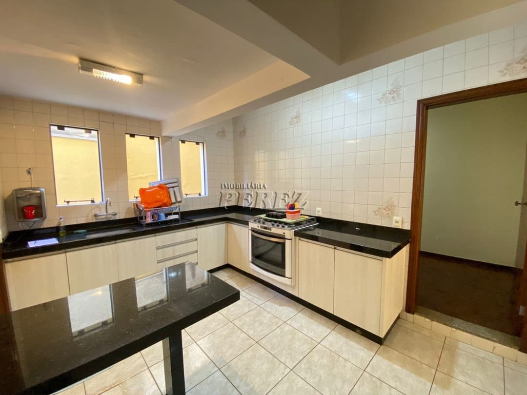 Casa, de 4 quartos, 325.26 m² para alugar no Monte Carlo - Londrina/PR - Foto 8