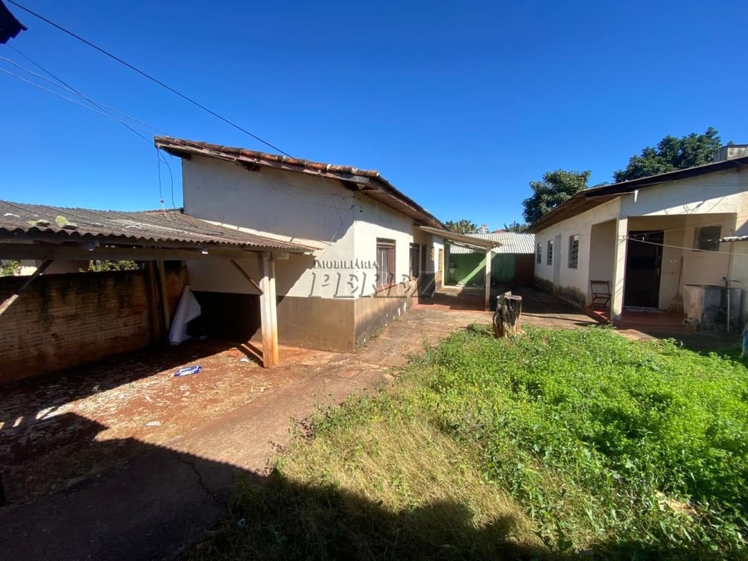 Casa para alugar na Rua Paraguai, centro de Londrina. - Foto 8
