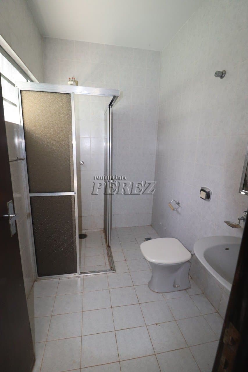 Casa para venda e locação na região oeste em Londrina. - Foto 14