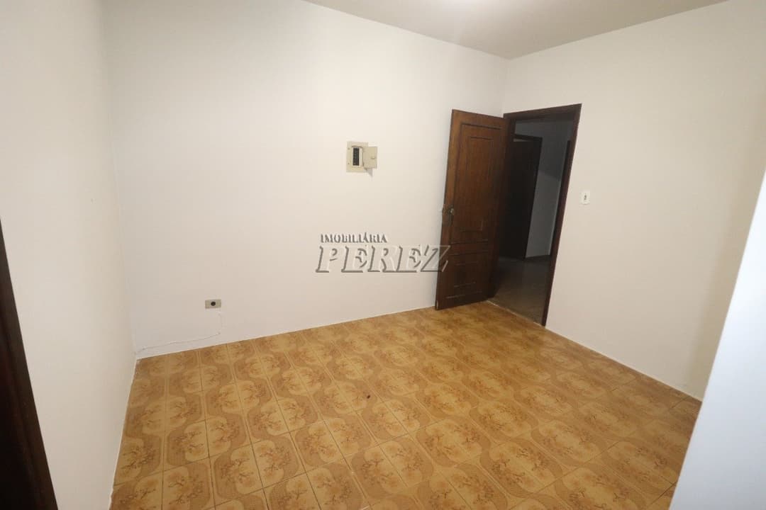 Casa, de 3 quartos para alugar no Coroados - Londrina/PR - Foto 6