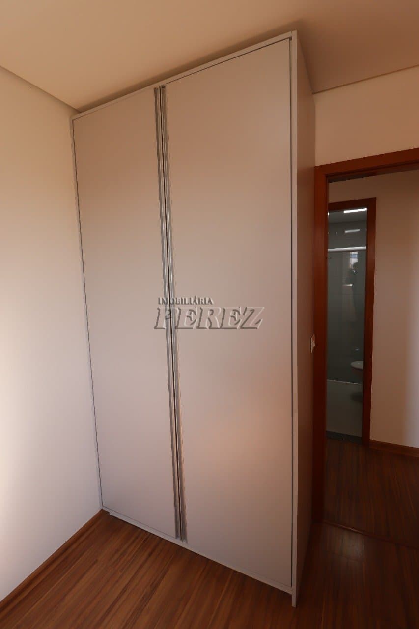 Apartamento para alugar no centro em Londrina, Edifício Hollywood. - Foto 11