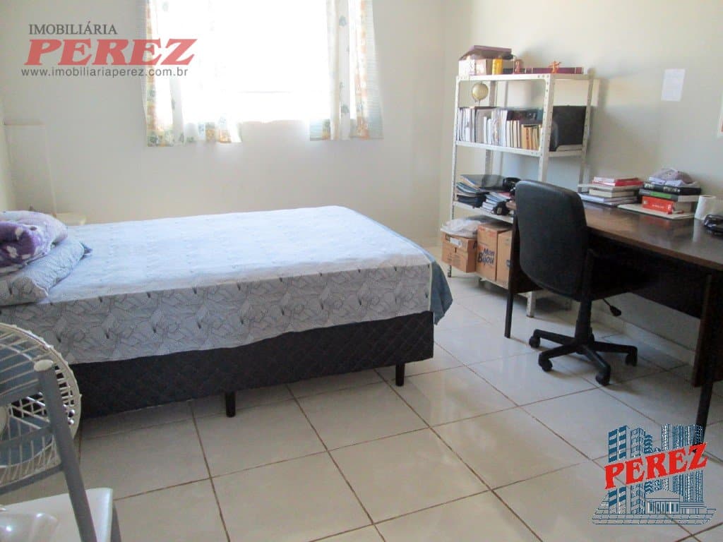 Casa, de 4 quartos, 555 m² à venda no Centro - Londrina/PR - Foto 14