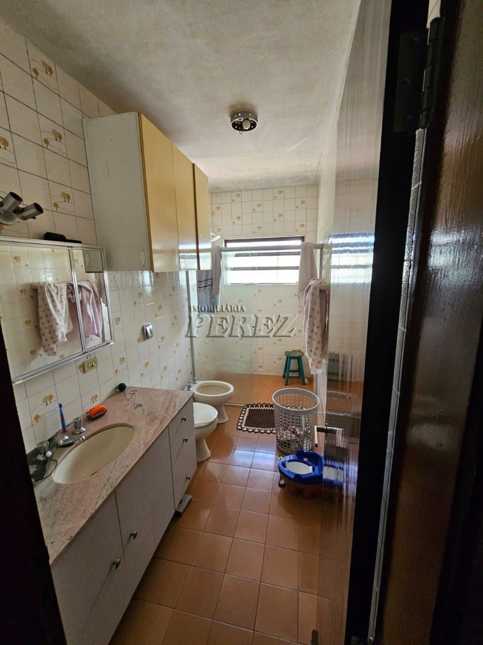 Casa à venda e locação. Ampla com 5 Dormitórios à Venda no Campo Belo - Londrina - Foto 3