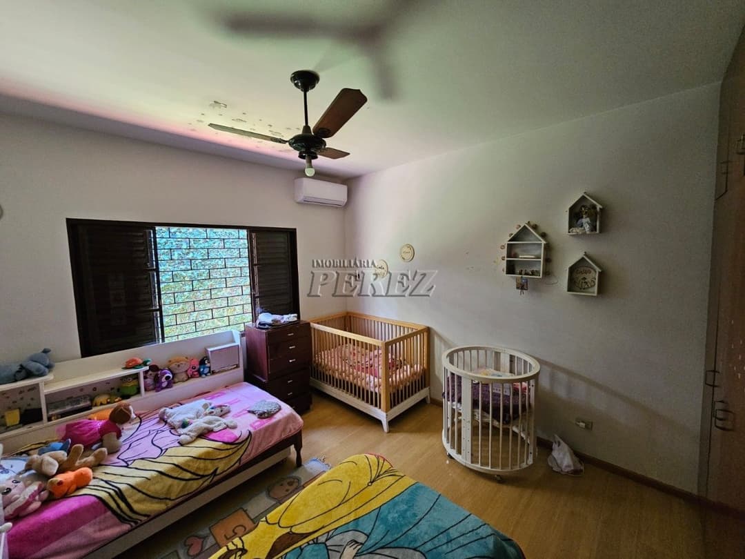 Casa à venda e locação. Ampla com 5 Dormitórios à Venda no Campo Belo - Londrina - Foto 7