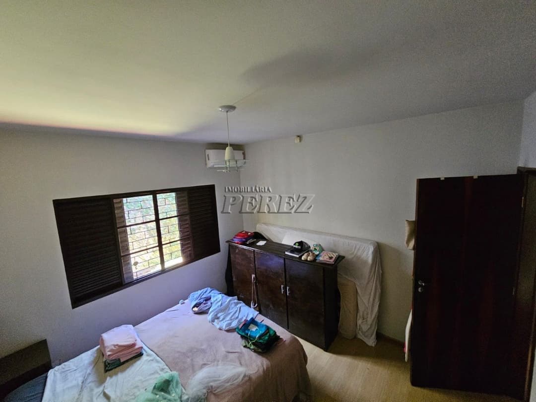 Casa à venda e locação. Ampla com 5 Dormitórios à Venda no Campo Belo - Londrina - Foto 6