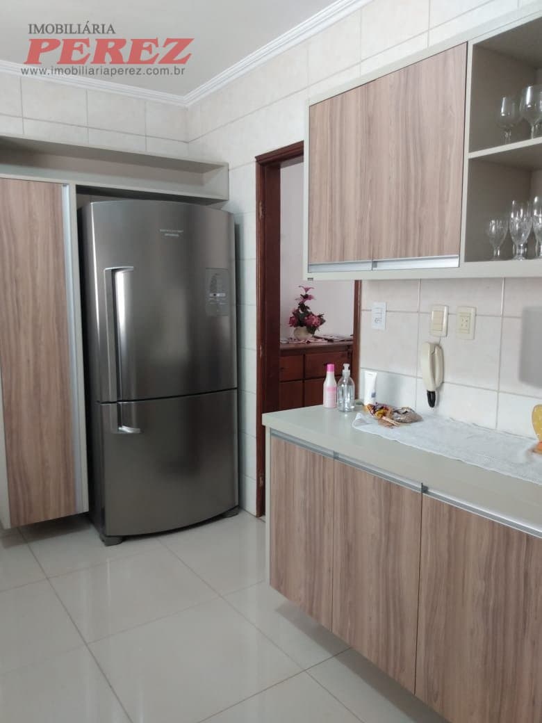 A Imobiliária Perez oferece à você essa ótima opção de sobrado a locação e venda em Londrina: - Foto 8