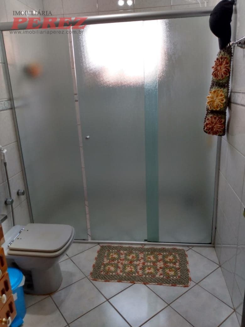 A Imobiliária Perez oferece à você essa ótima opção de sobrado a locação e venda em Londrina: - Foto 20