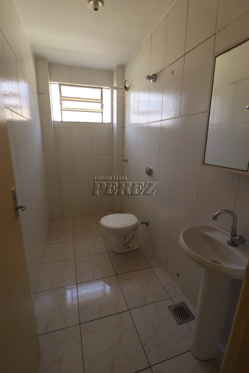 Apartamento para alugar na Rua Brasil no centro de Londrina - Edifício Quebec - Foto 6