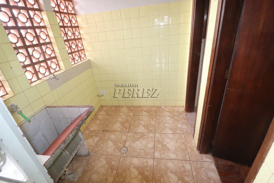 Apartamento para alugar na Rua São Salvador, centro de Londrina. - Foto 13