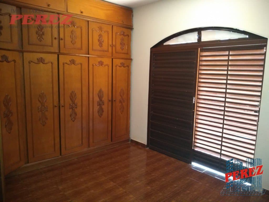Casa, de 3 quartos, 193.1 m² à venda no Centro - Londrina/PR - Foto 11