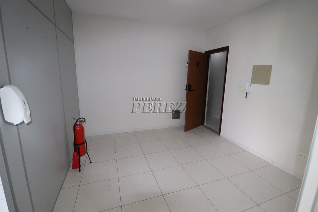 Sala comercial para alugar na Av Duque de Caxias em Londrina. - Foto 3