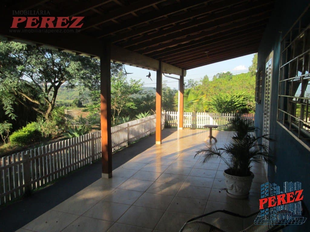 Imóveis Rurais, de 1 quarto, 164 m² à venda no Limoeiro - Londrina/PR - Foto 2