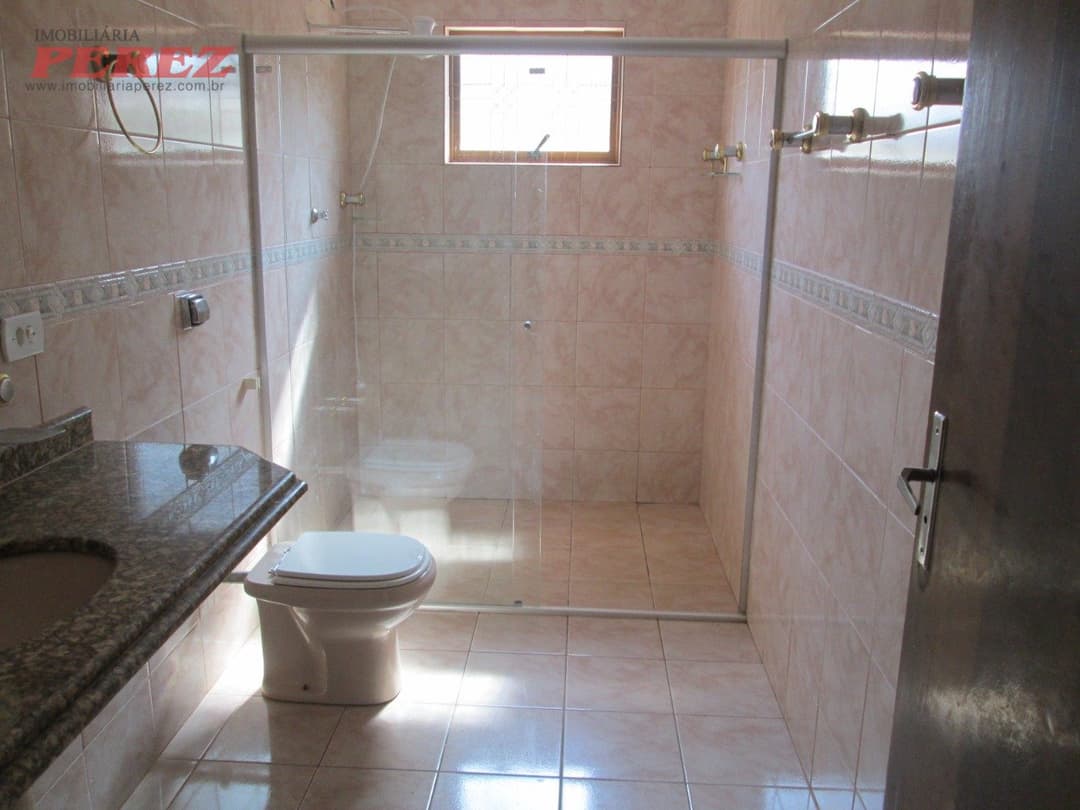 Sobrado para alugar no Santa Mônica, na região norte de Londrina - Foto 10